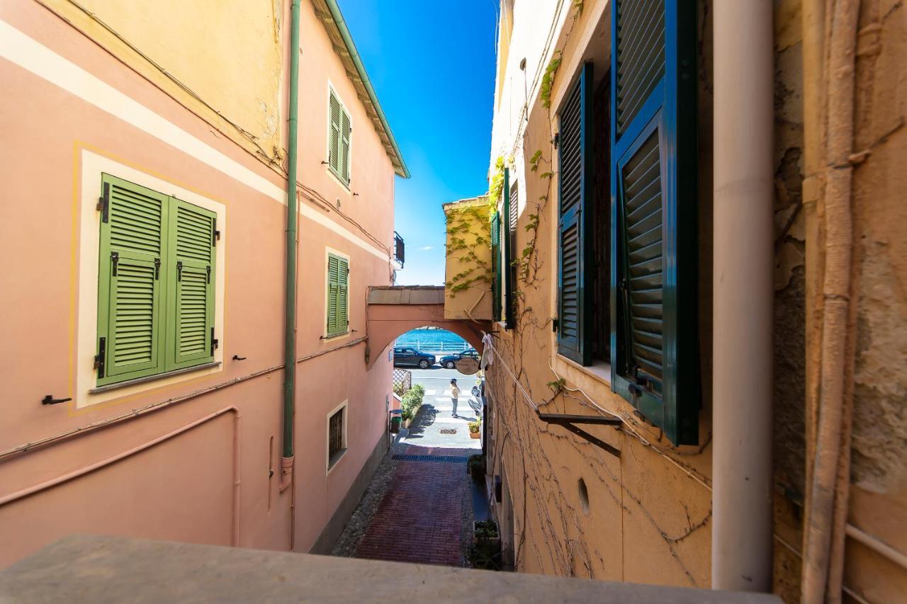 Appartamento La Casa Di Tina A 20 Metri Dal Mare Santo Stefano al Mare Esterno foto