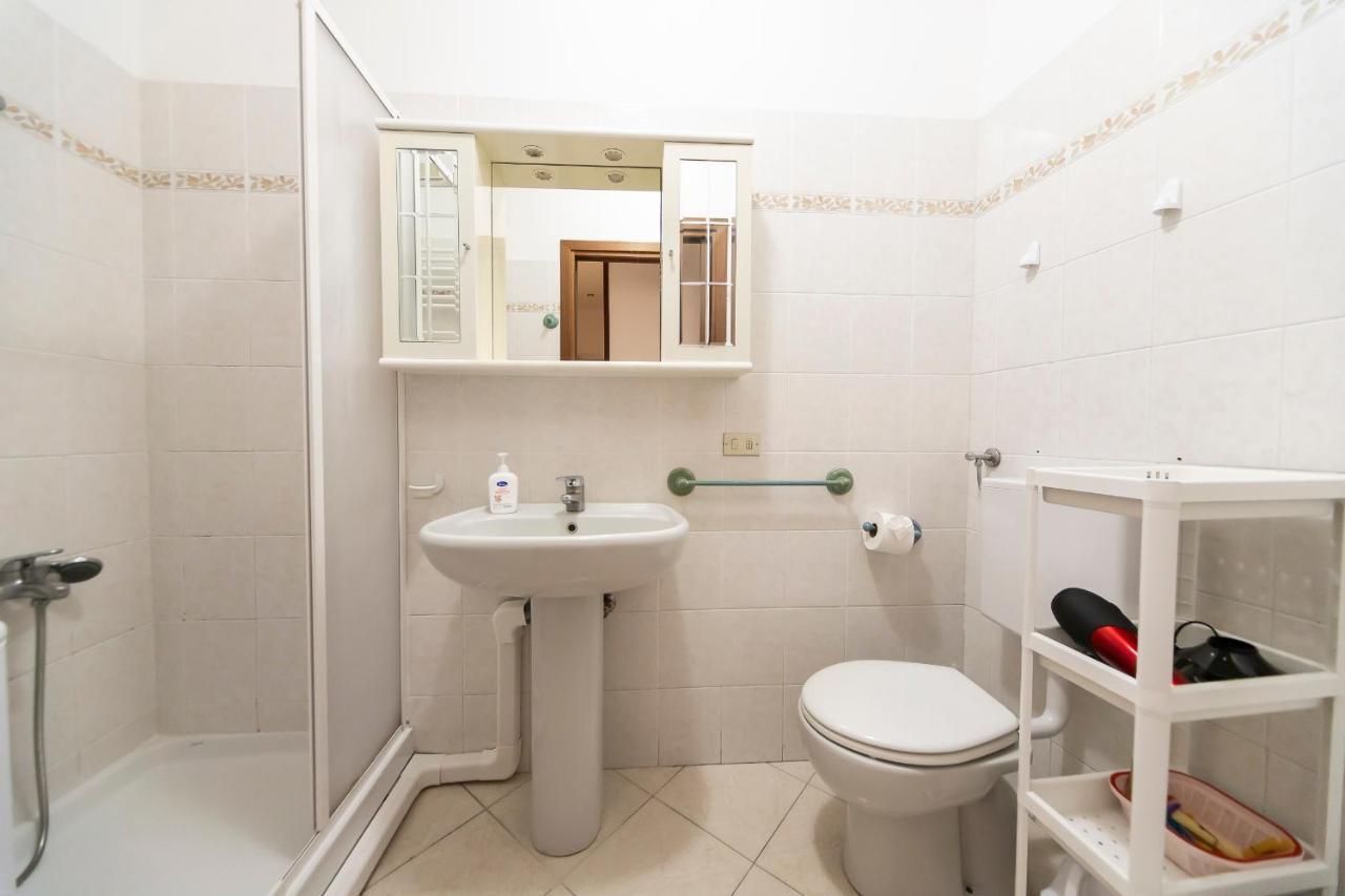 Appartamento La Casa Di Tina A 20 Metri Dal Mare Santo Stefano al Mare Esterno foto